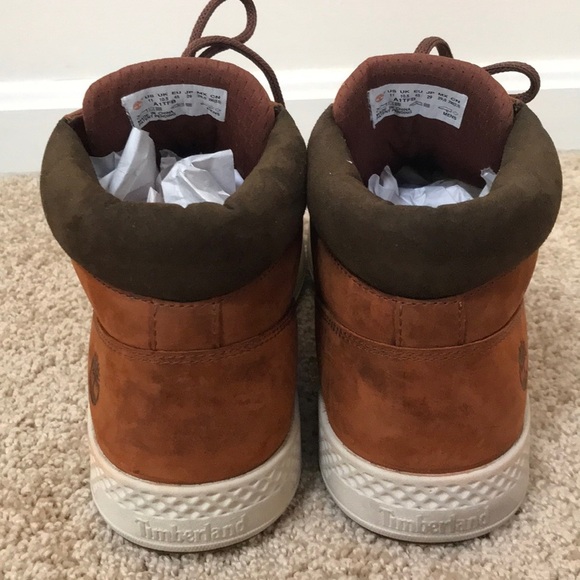 Timberland Men’s SZ 11, aero core waterproof boots - Picture 3 of 8